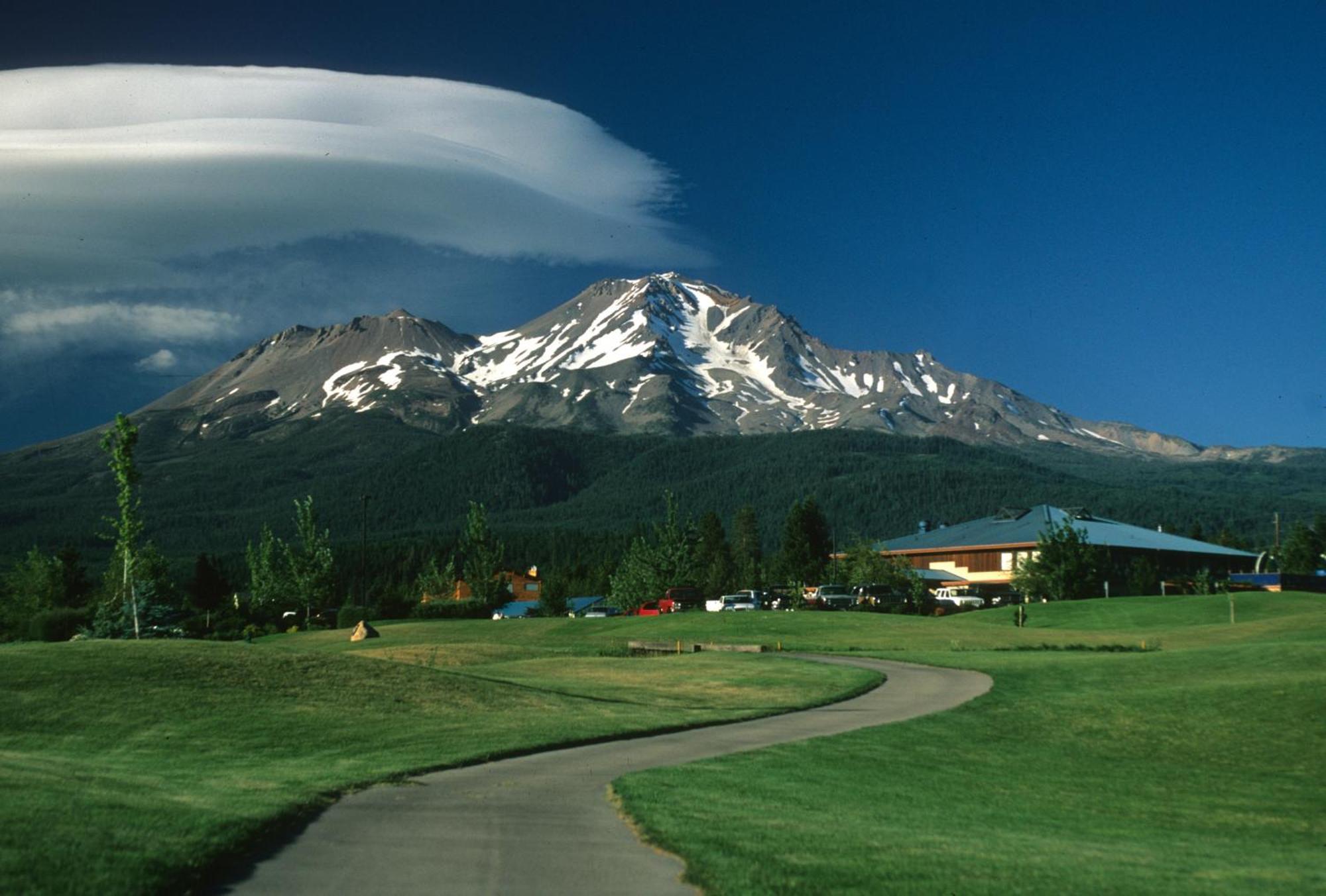 Mount Shasta Resort Eksteriør billede